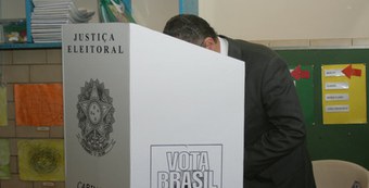 TRE-MG cabine de votação em dia de elição - foto: Cláudia Ramos - ASCOM/TRE-MG