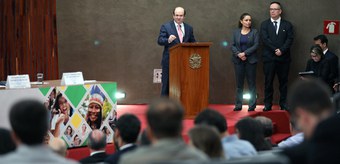 Ministro Tarcisio Vieira de Carvalho Neto durante entrevista coletiva