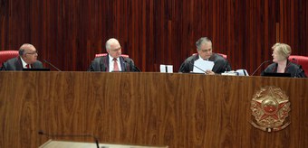 Sessão extraordinária do TSE