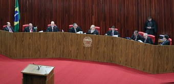 Sessão extraordinária do TSE