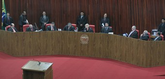 Sessão administrativa