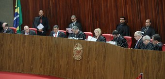 Sessão administrativa