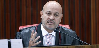 Vice-procurador-geral eleitoral Renato Brill de Góes, durante sessão plenária do TSE