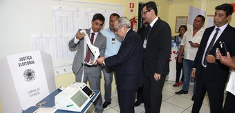 Urna eletrônica é auditada no dia das eleições