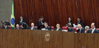 TSE determina exclusão de vídeo em que Jair Bolsonaro critica urnas eletrônicas