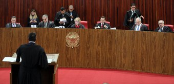 Plenário nega registros de candidatos a deputado federal pelo Rio de Janeiro e pela Bahia